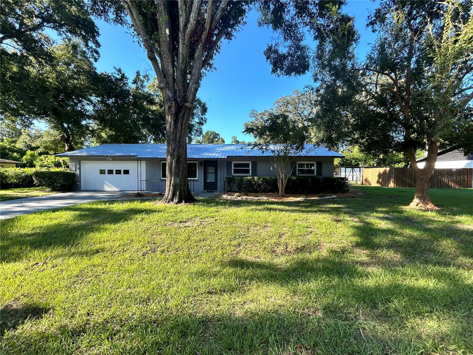 2101 NE 50TH PL