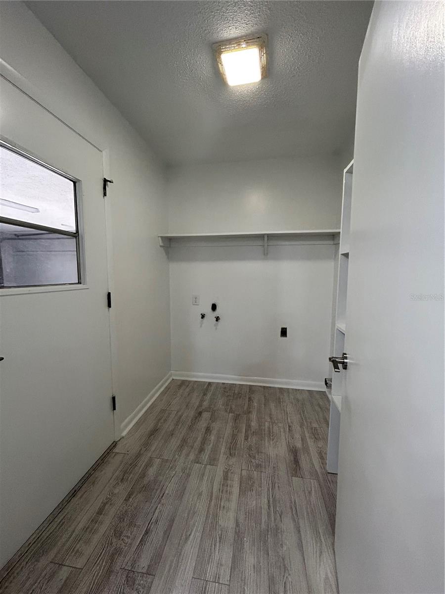 2101 NE 50TH PL