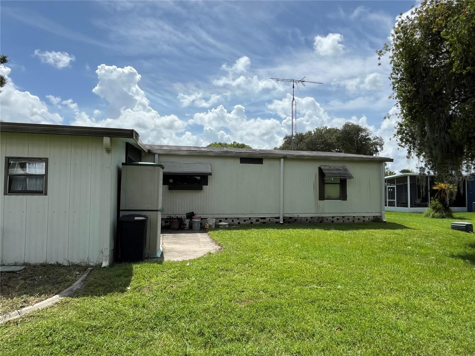 136 BIG OAK LN