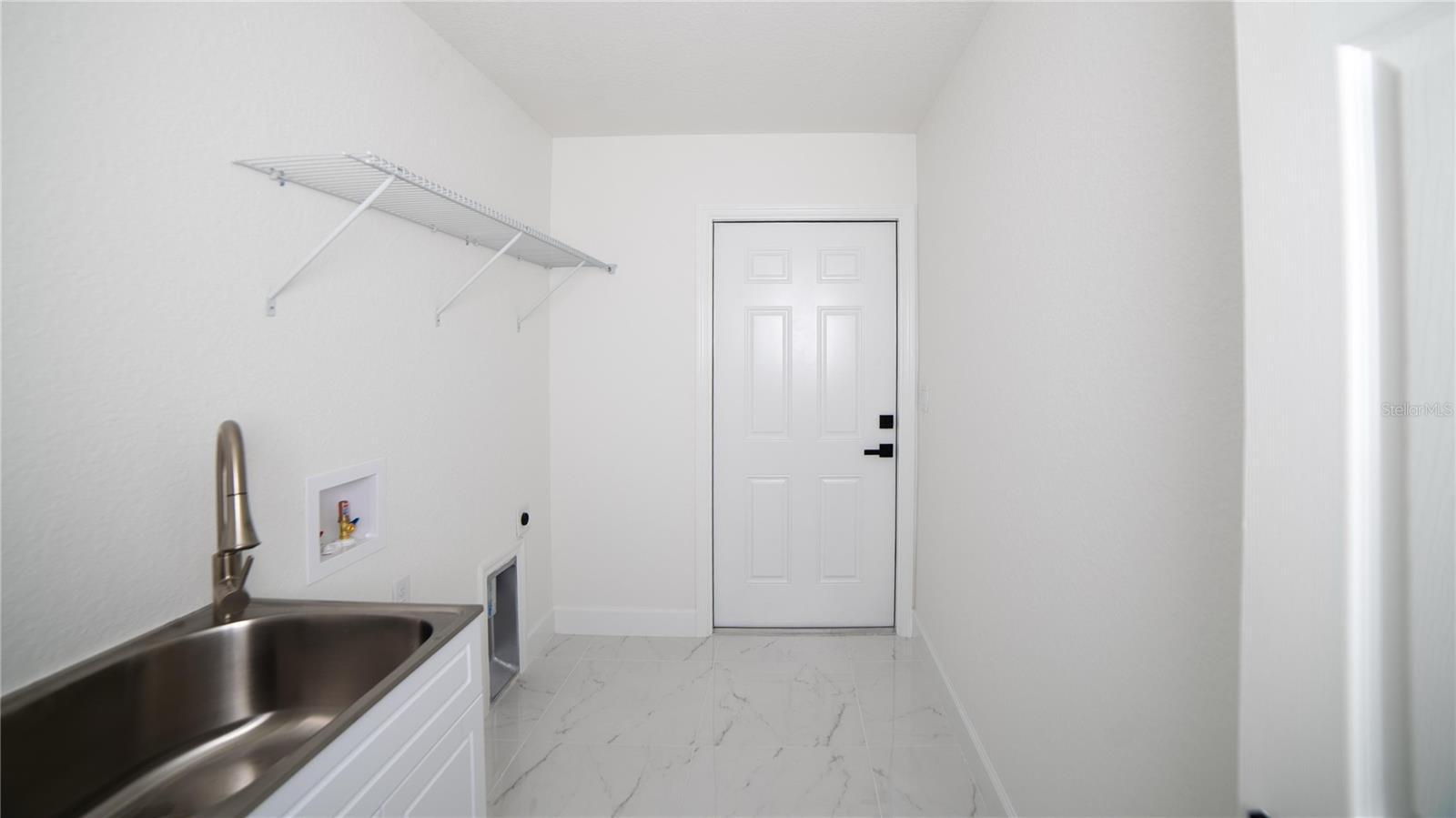 19 JUNIPER PASS
