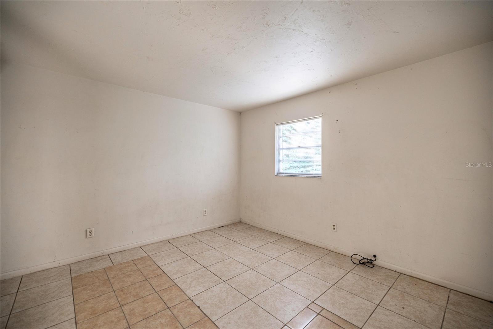 2931 SE 52ND ALL UNITS AVE