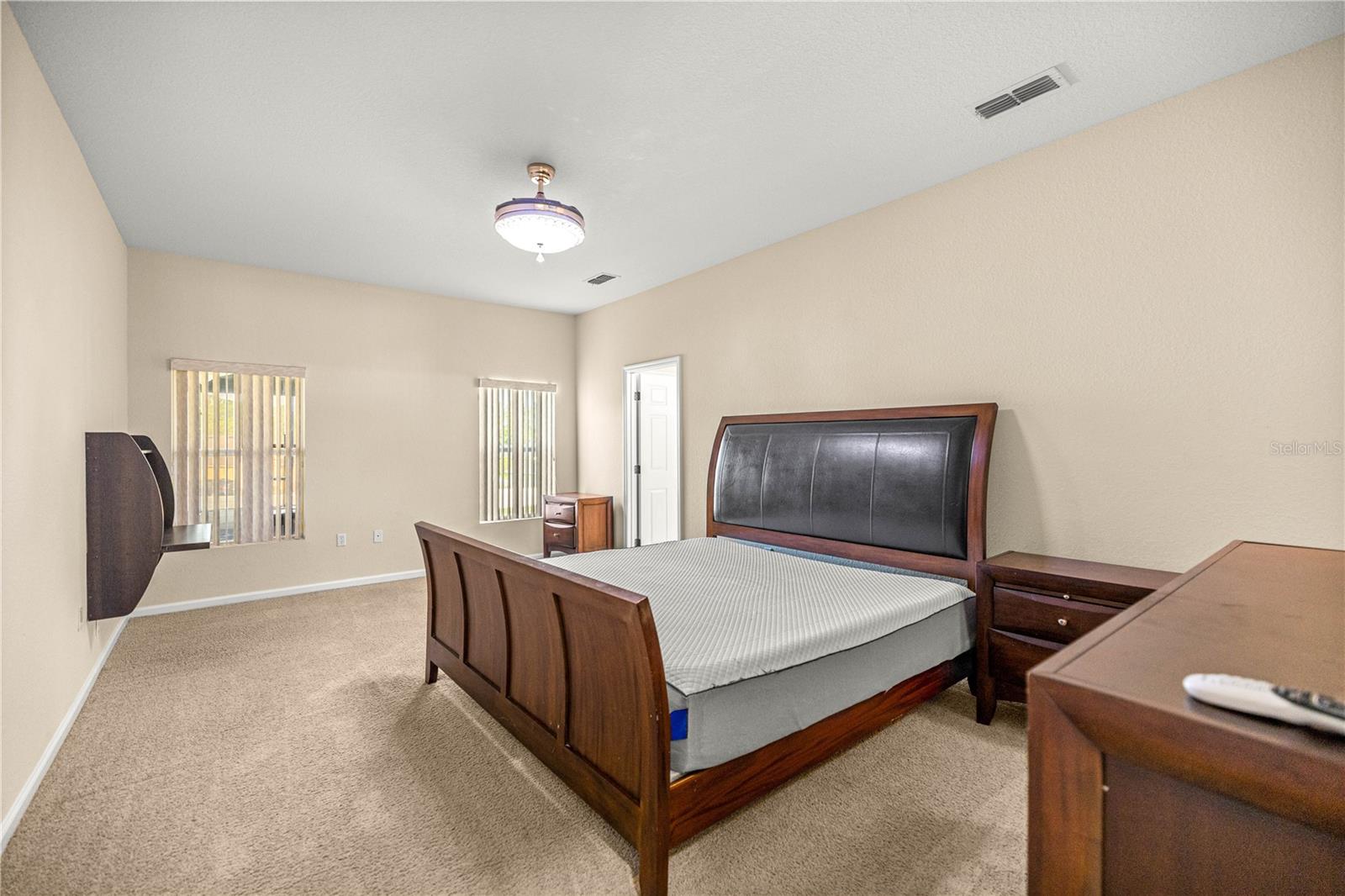 5438 SW 49TH AVE