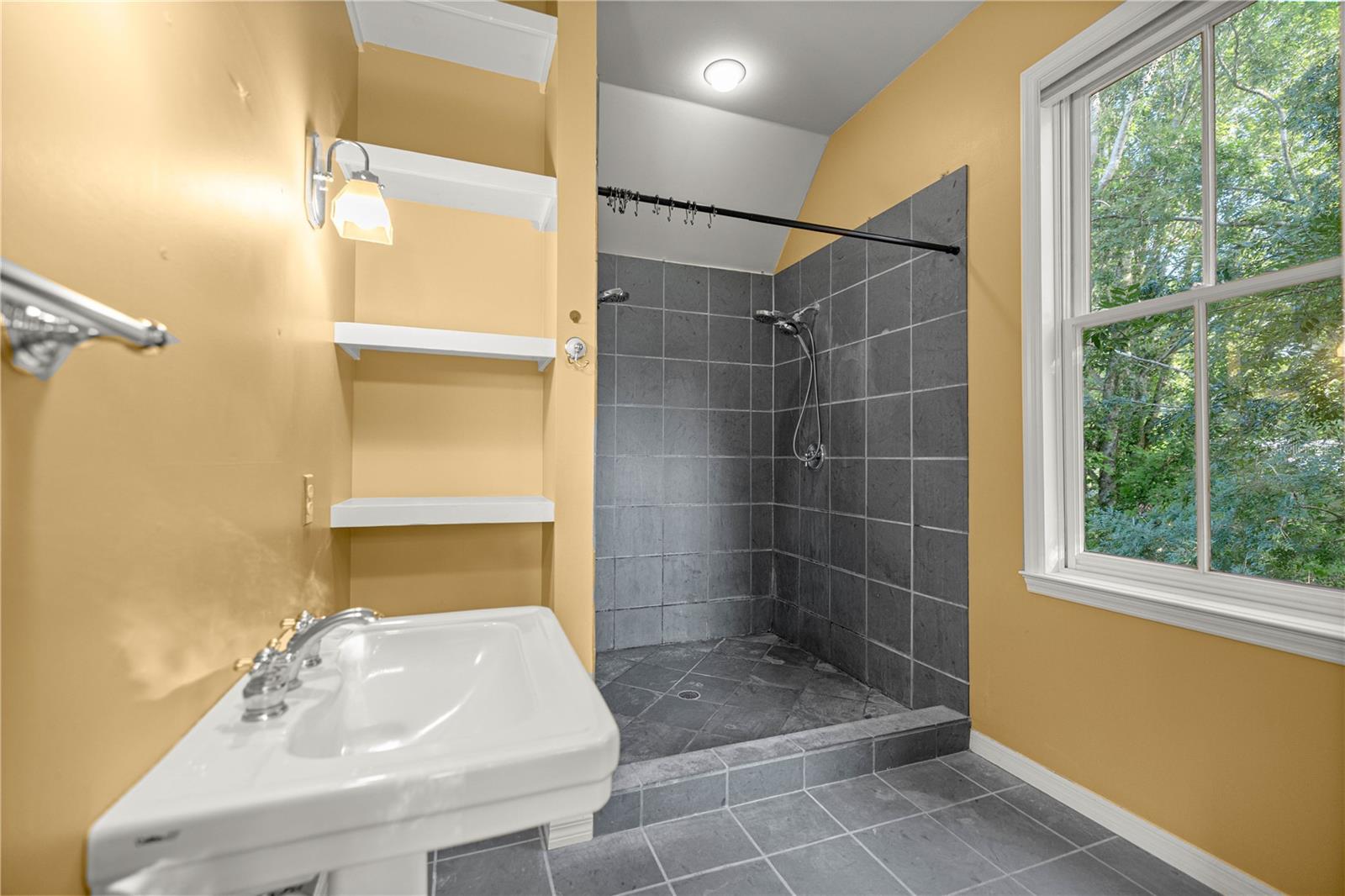 15620 NW HIGHWAY 225