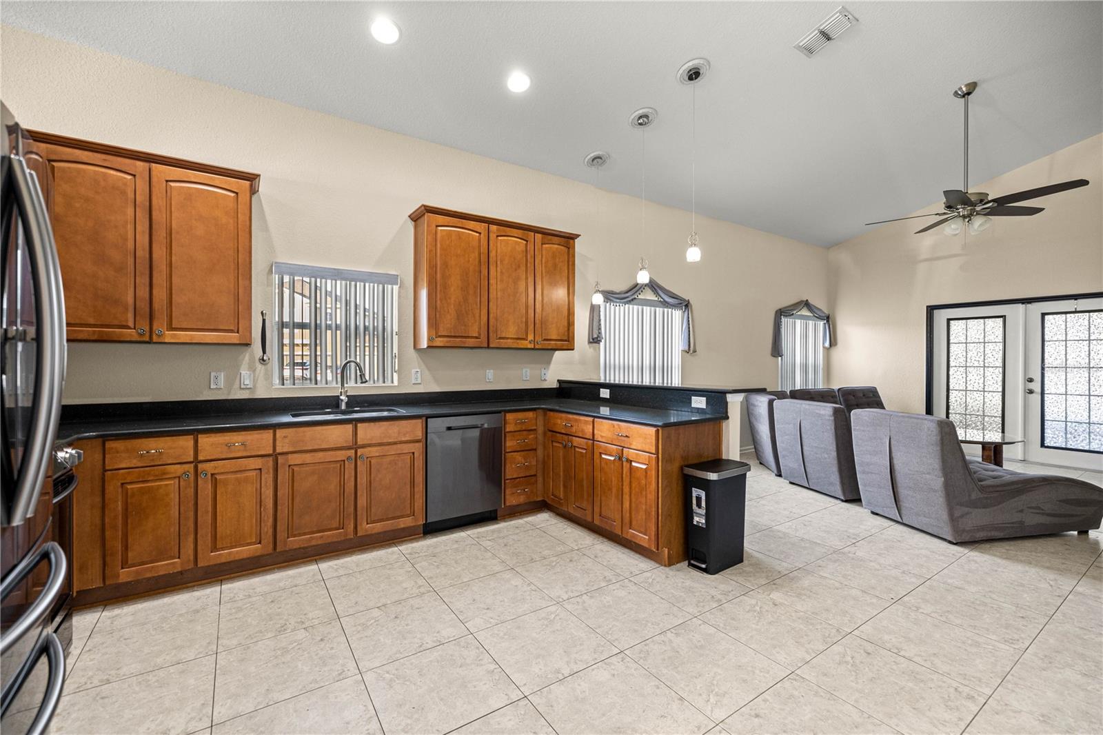 5438 SW 49TH AVE