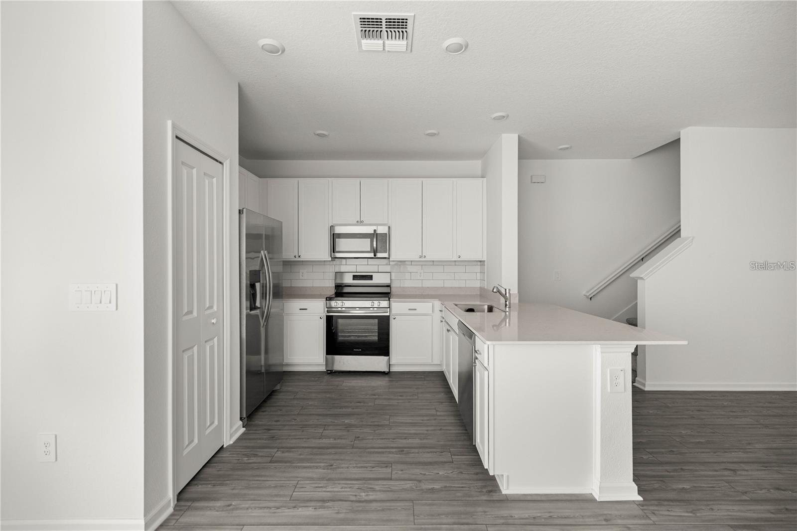 4823 SW 81ST LOOP LOOP