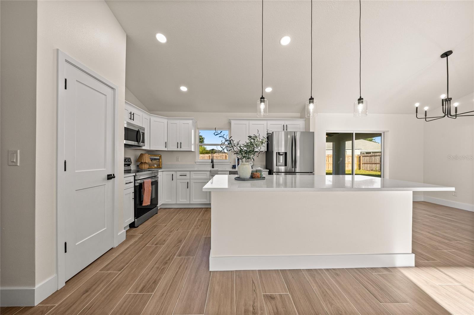 12 DOGWOOD LOOP AVE