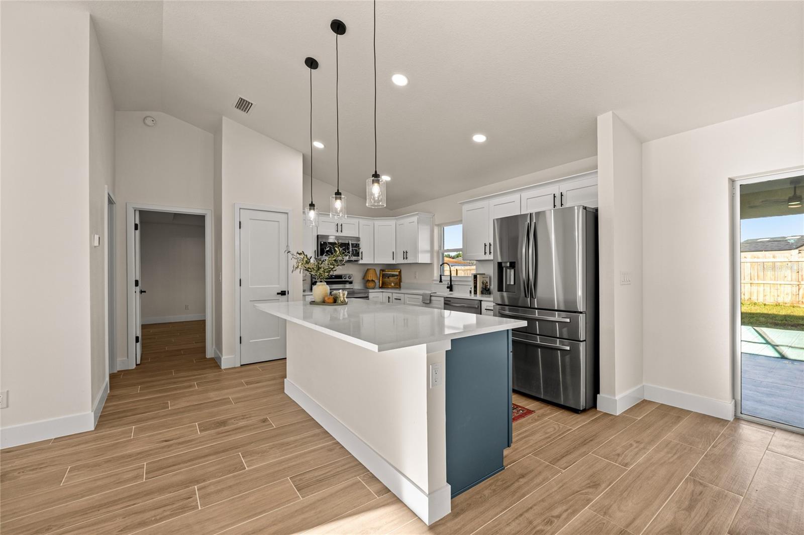 12 DOGWOOD LOOP AVE