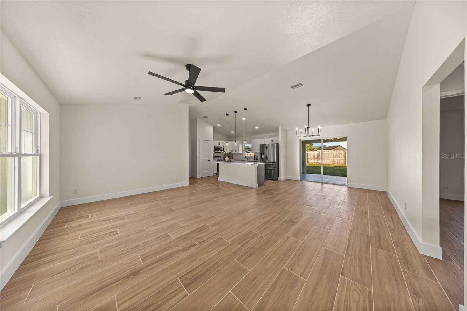 12 DOGWOOD LOOP AVE