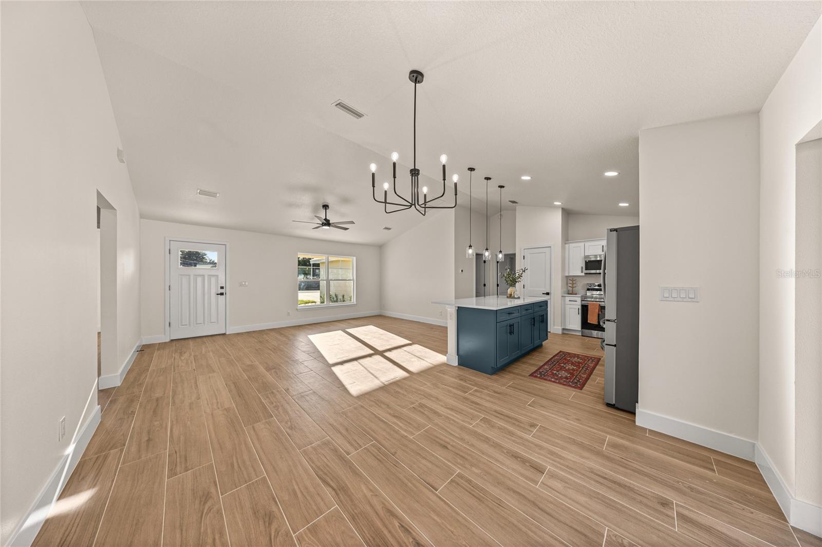 12 DOGWOOD LOOP AVE