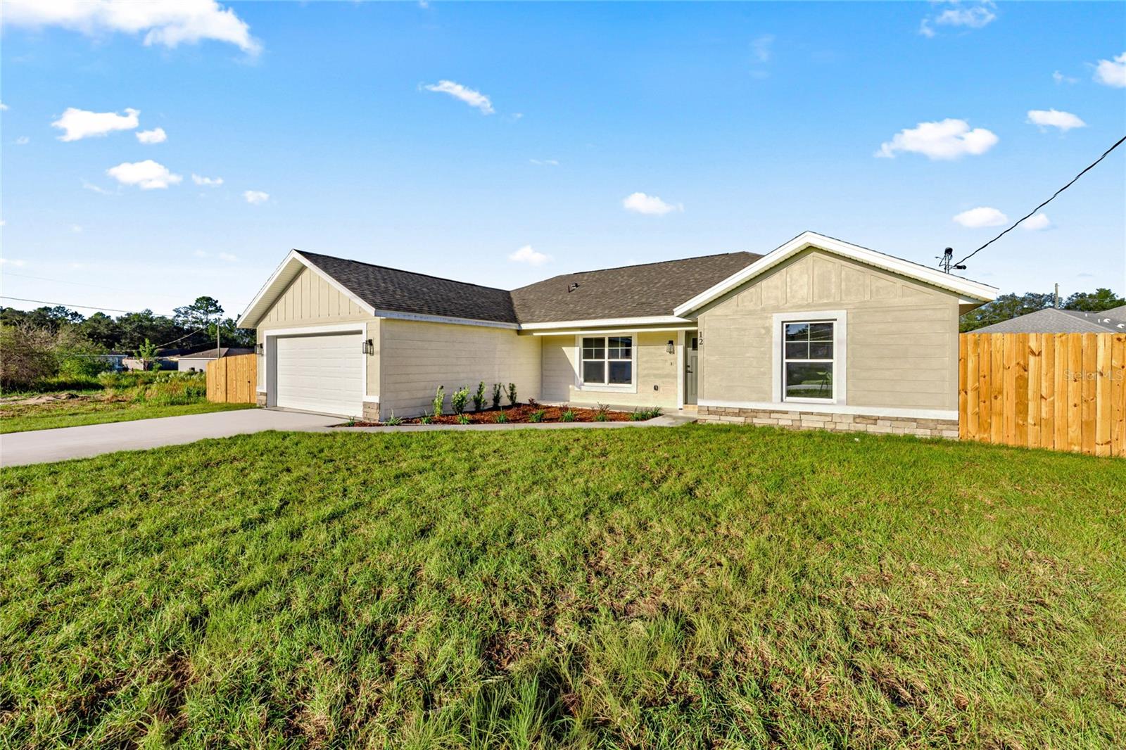12 DOGWOOD LOOP AVE