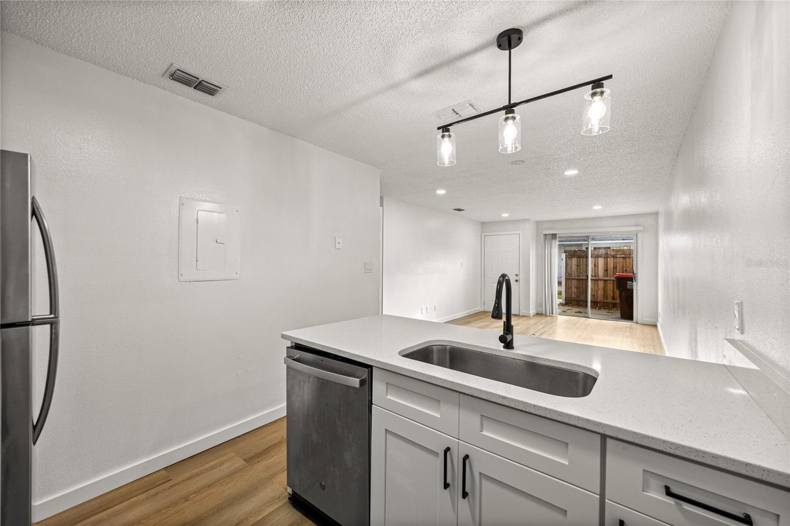 5305 SE 28TH LN #ALL UNITS