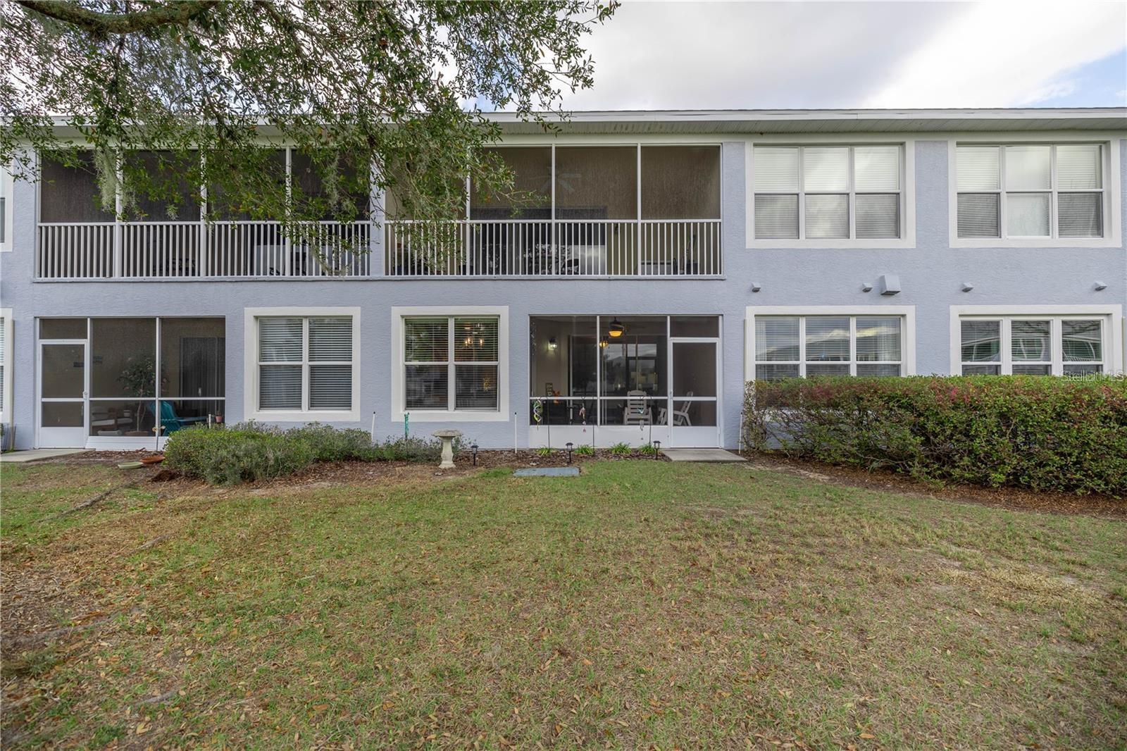 4555 SW 52ND CIR #104
