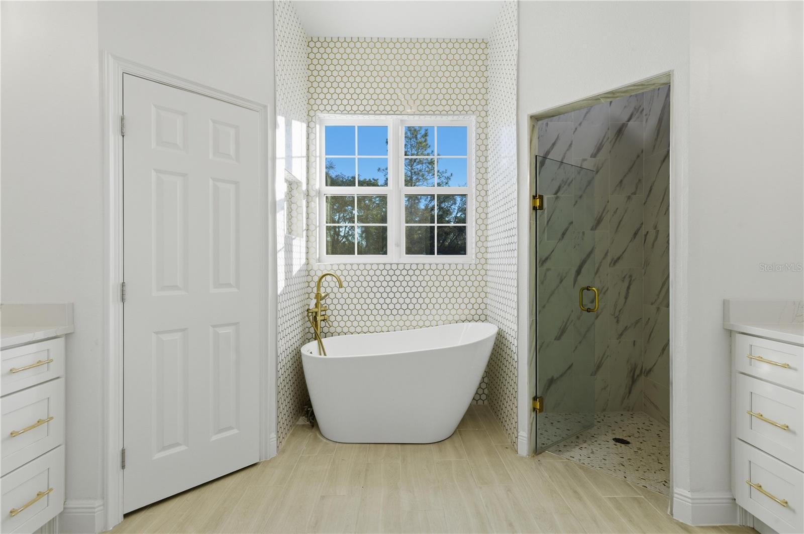 4590 SW 172ND STREET RD