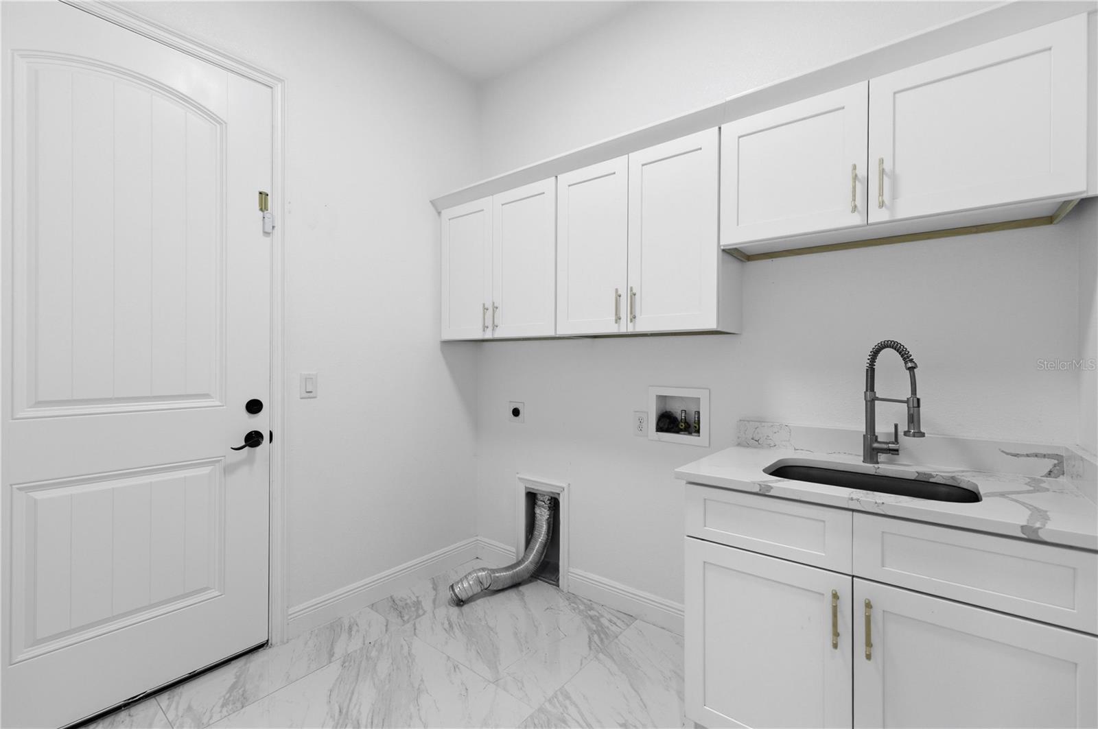 4590 SW 172ND STREET RD