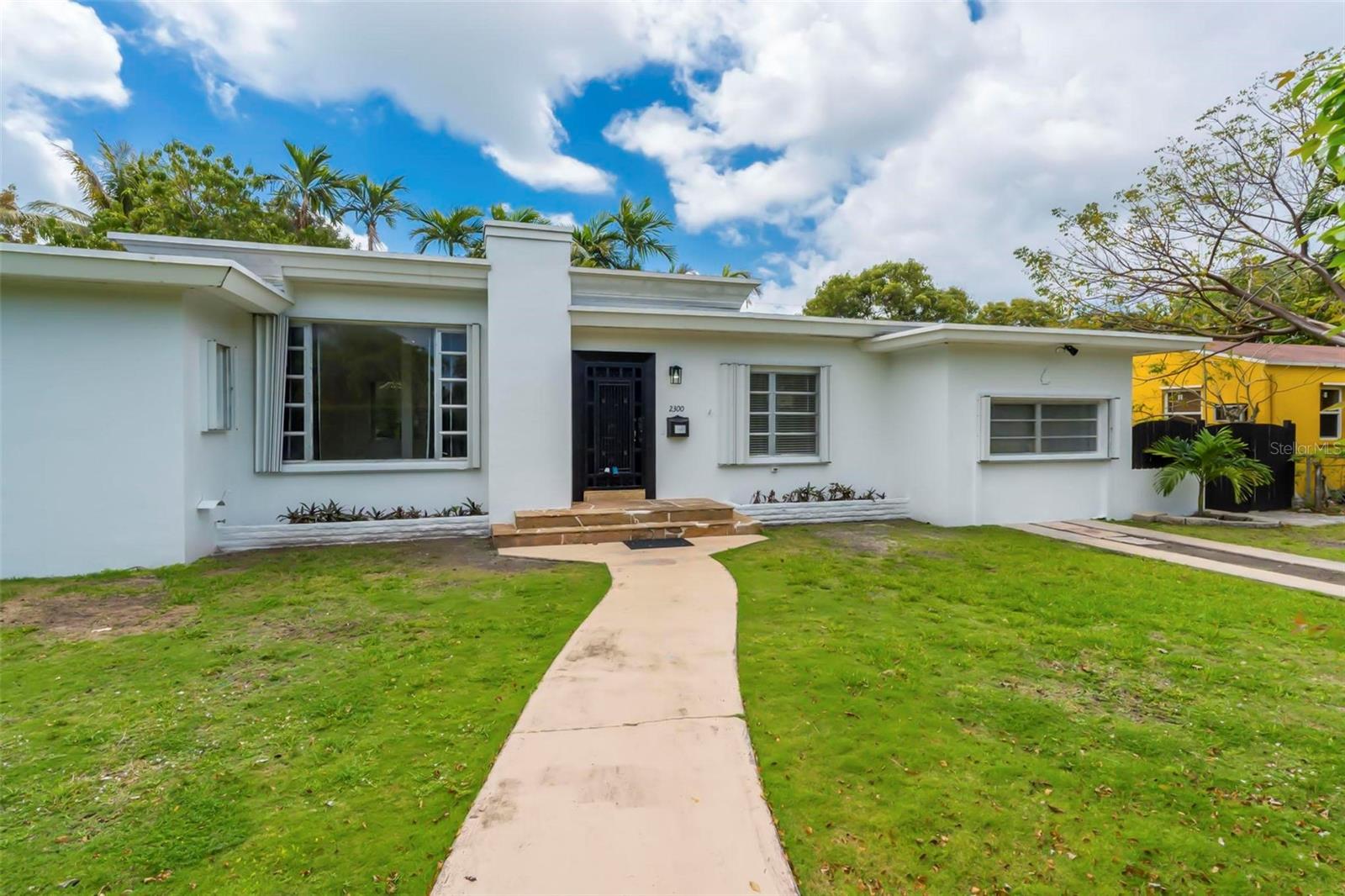 2300 SW 24TH ST