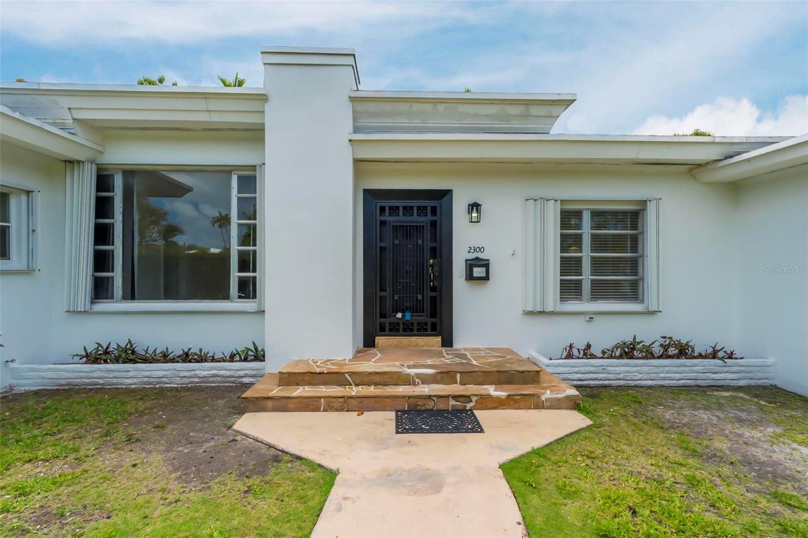 2300 SW 24TH ST