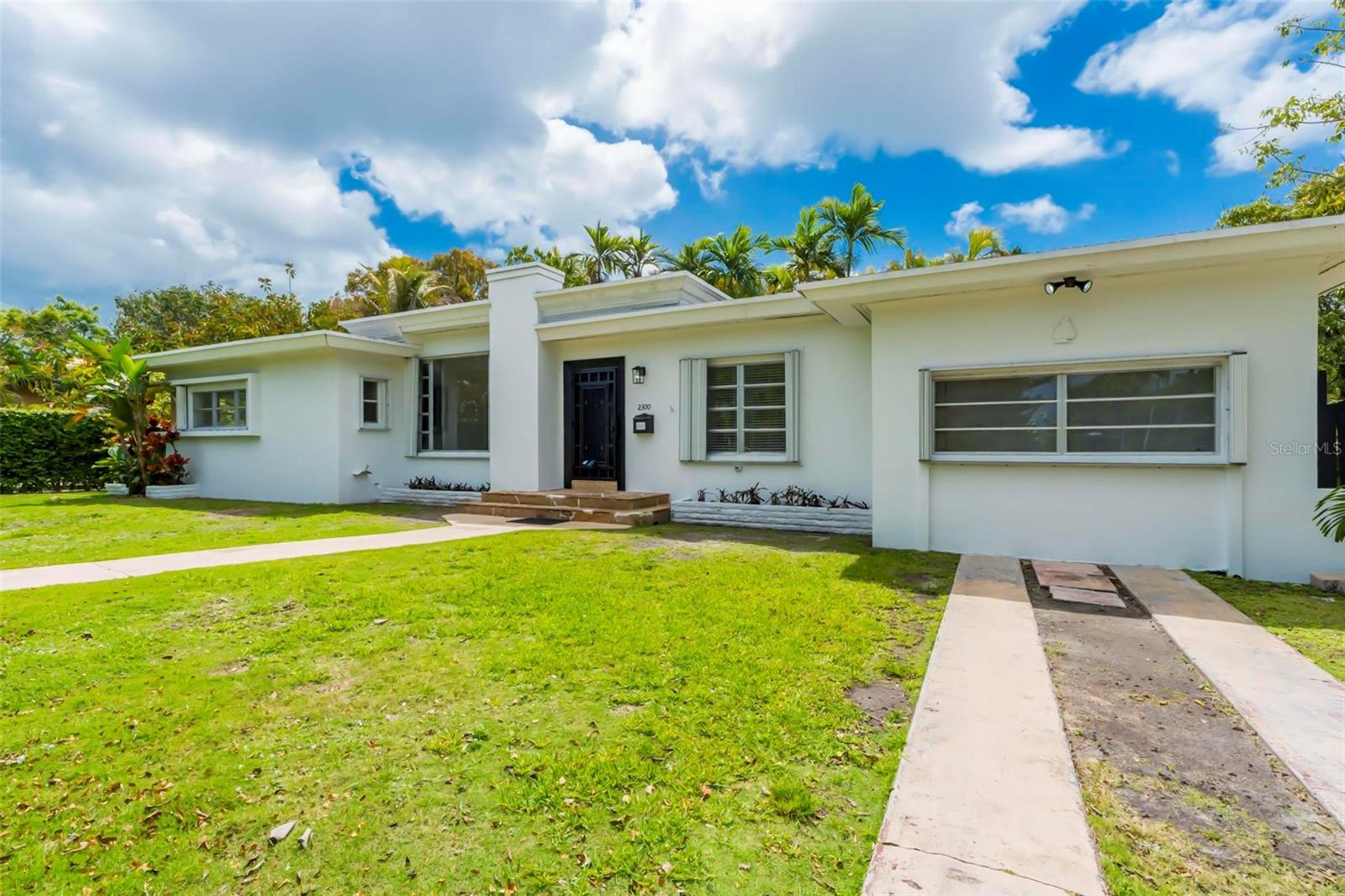 2300 SW 24TH ST