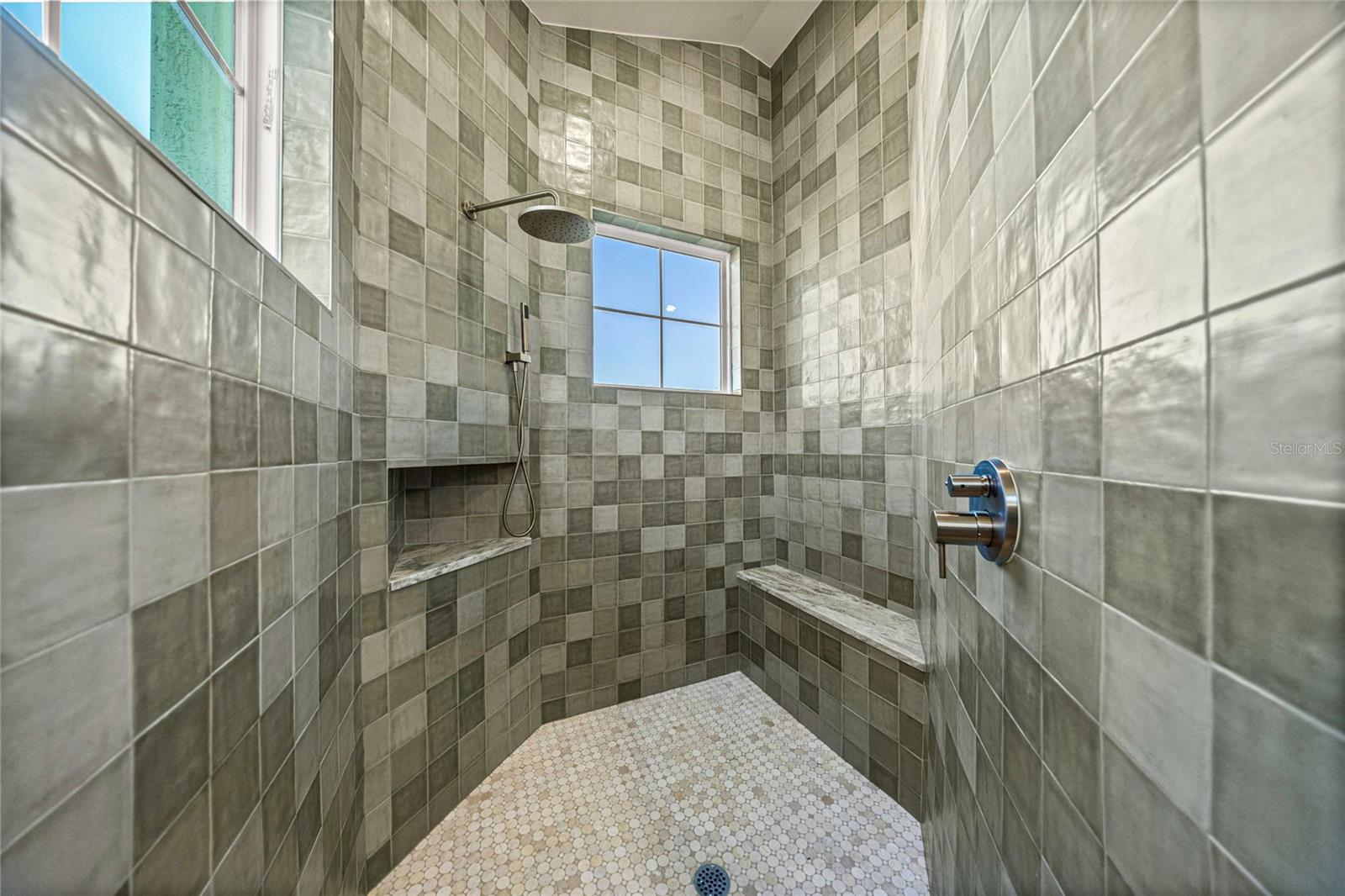 2120 SE 41ST AVE SE 41ST AVE