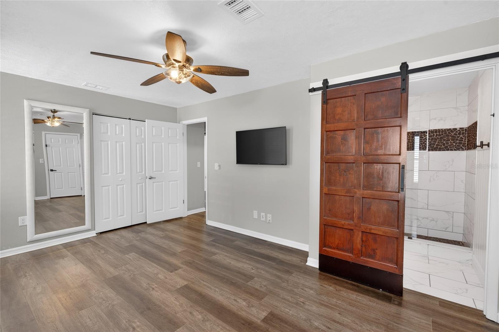 536 NE 43RD CT