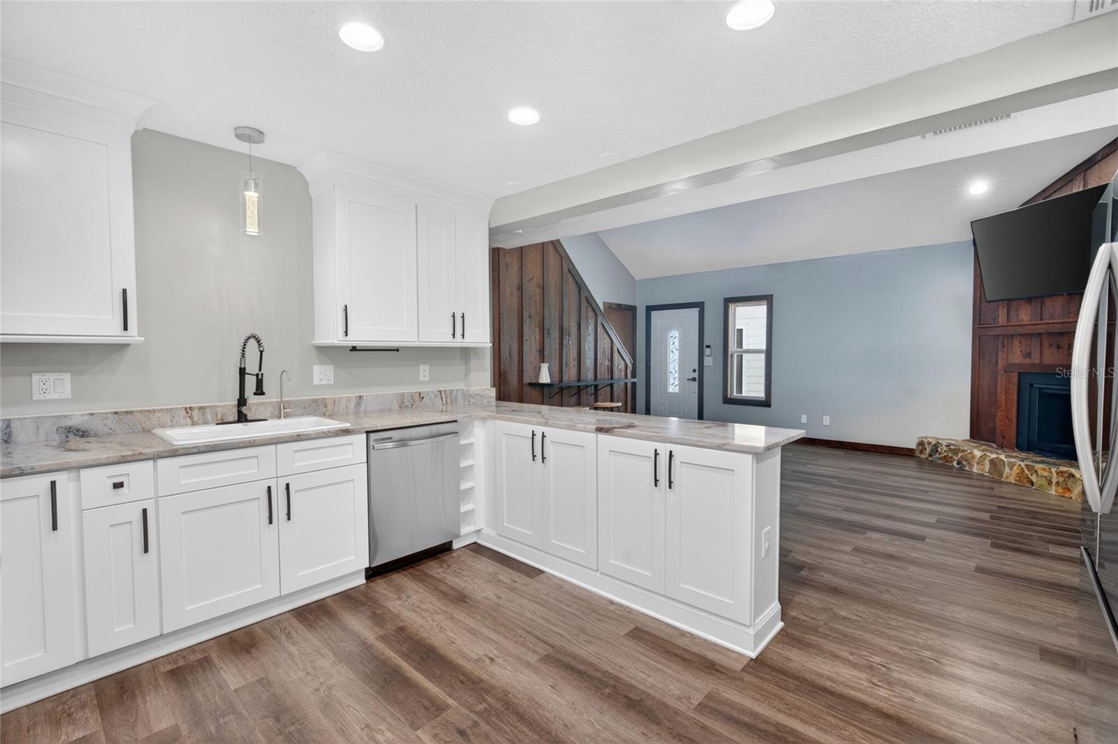 536 NE 43RD CT