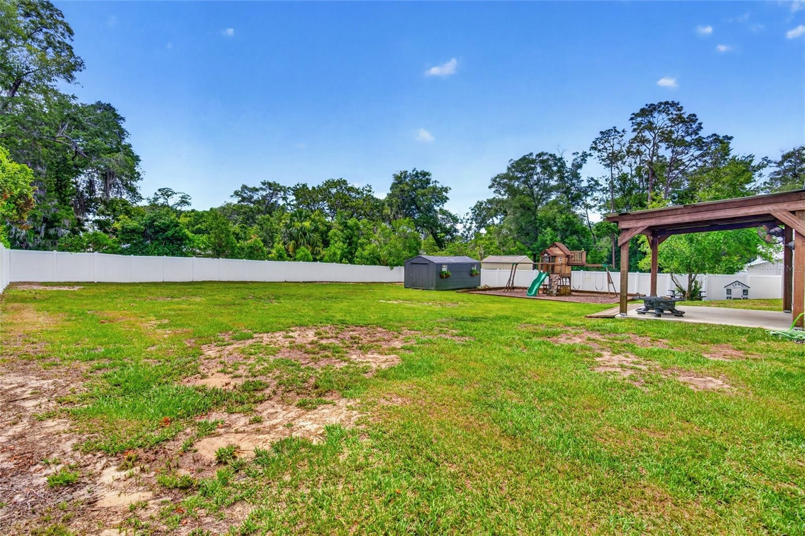 536 NE 43RD CT