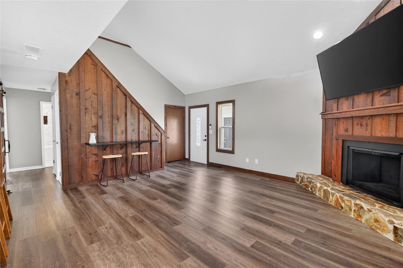 536 NE 43RD CT