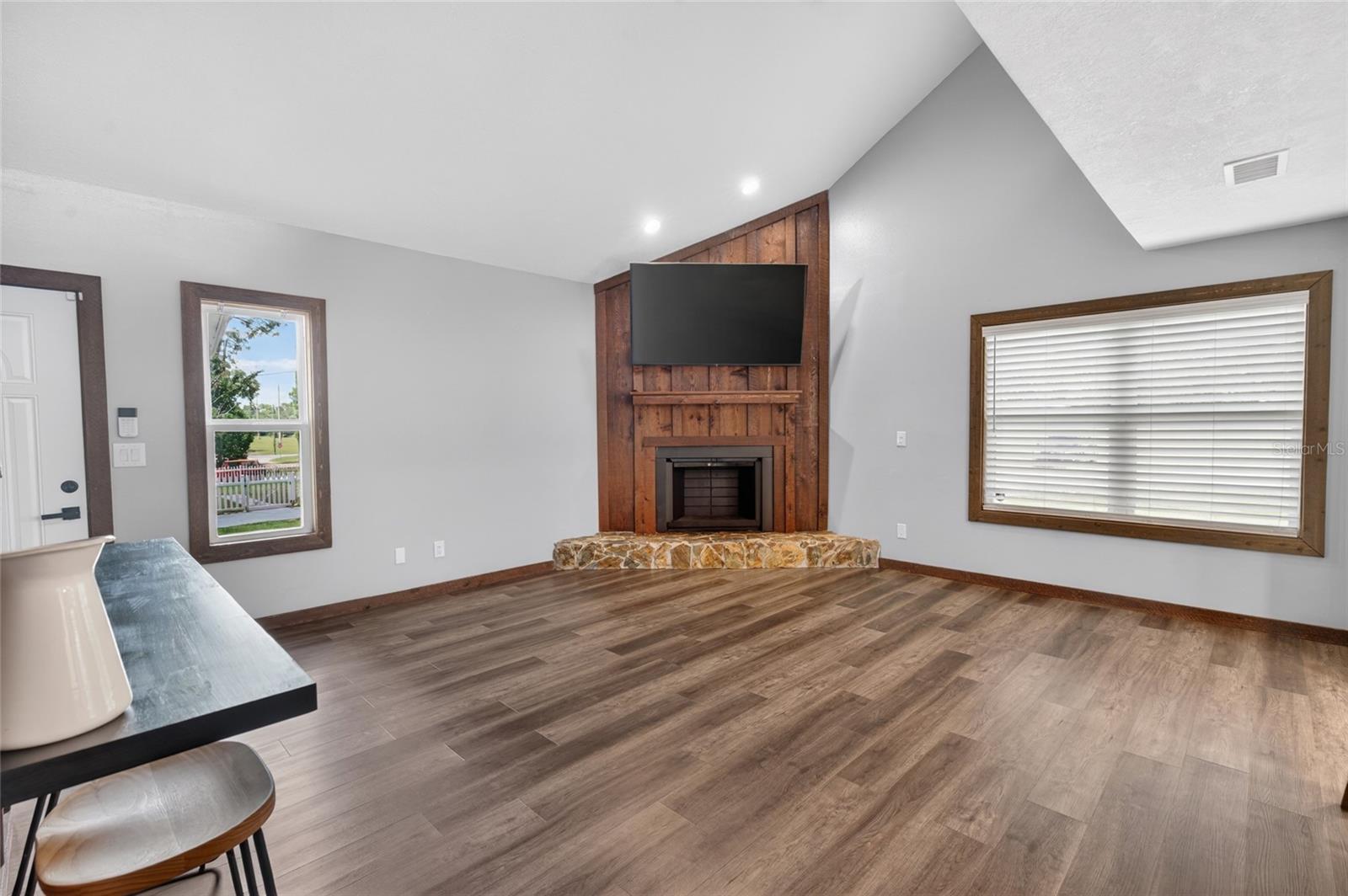 536 NE 43RD CT