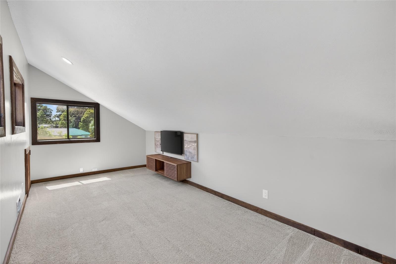 536 NE 43RD CT