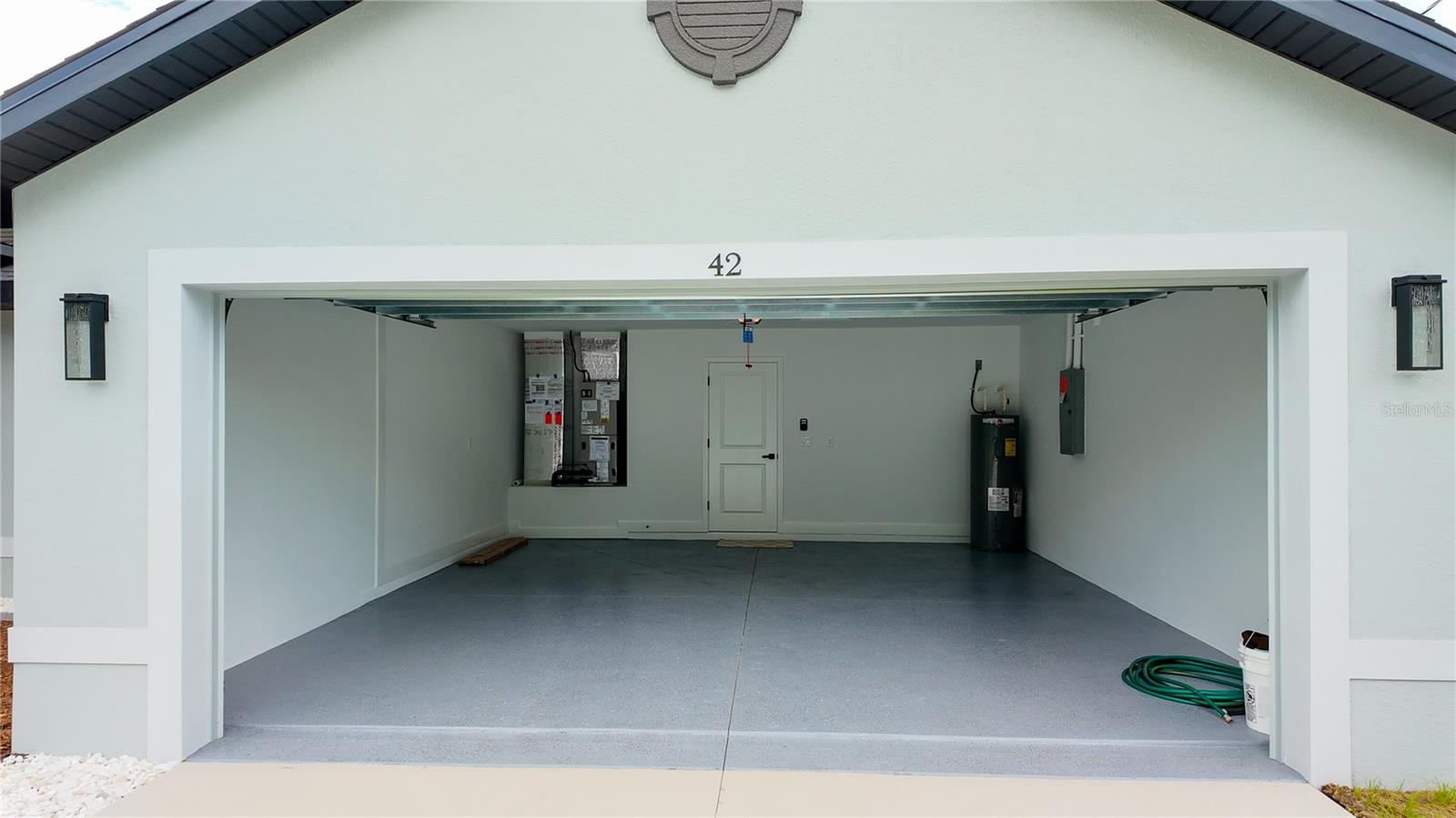 42 OLIVE CIRCLE