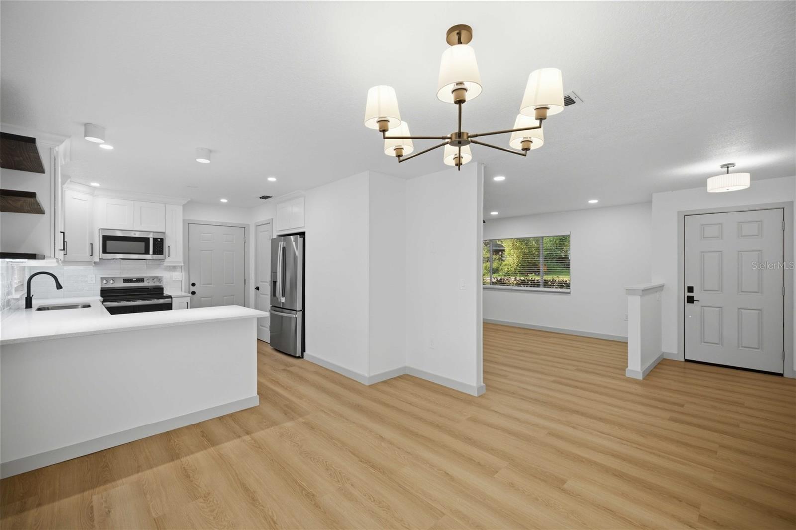 5611 NE 5TH PL