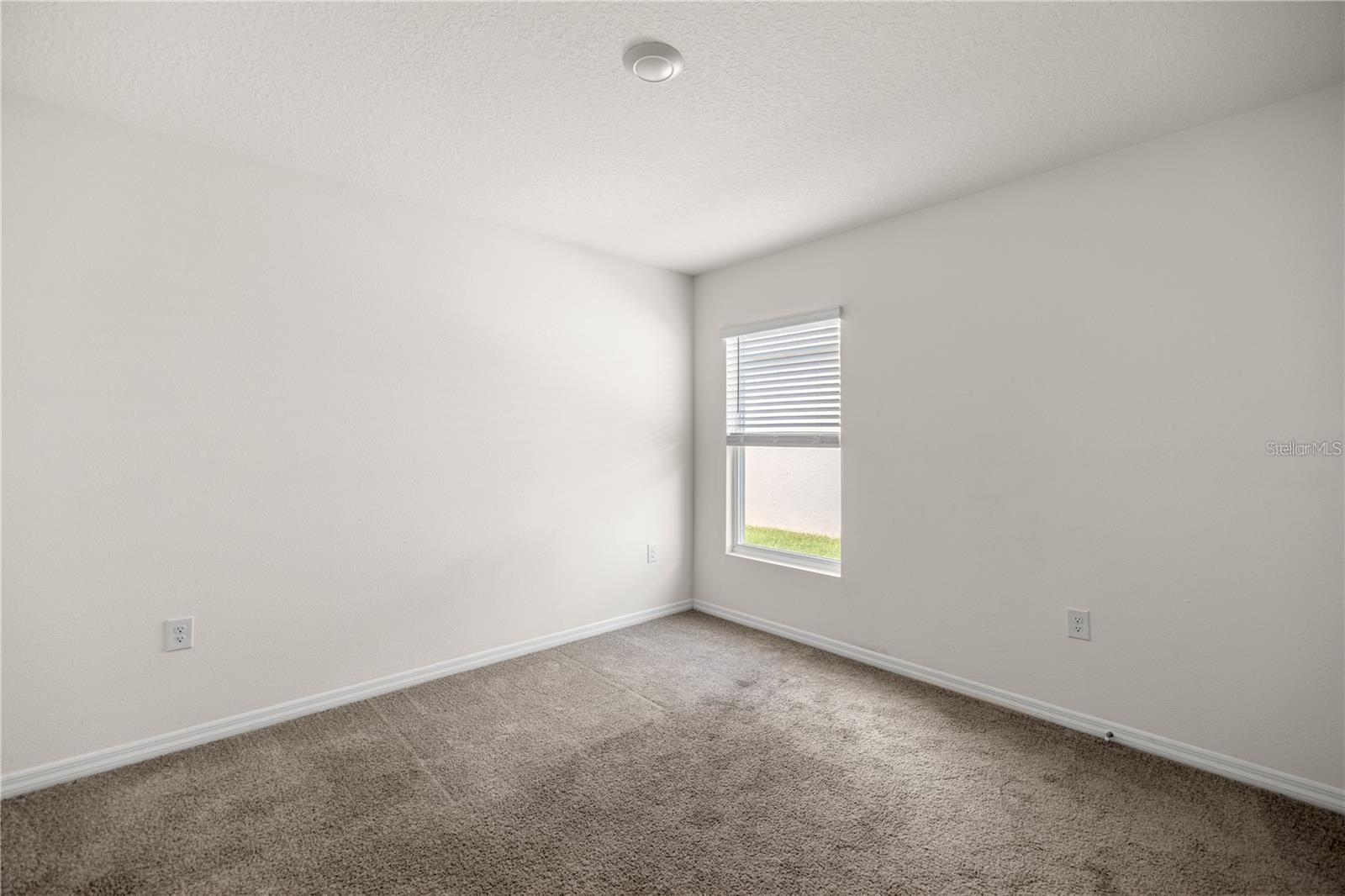 8904 SW 50TH TER