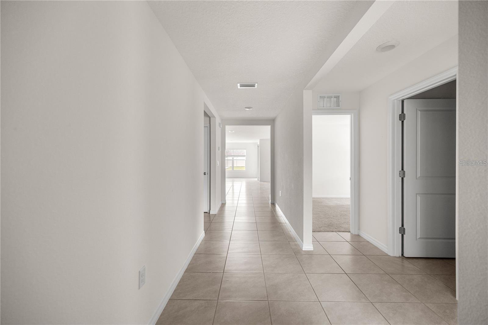 8904 SW 50TH TER