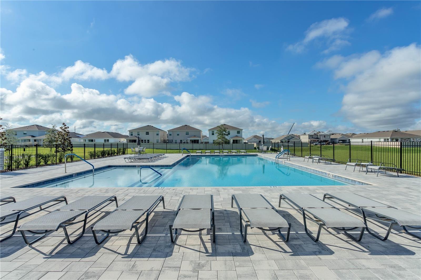 8904 SW 50TH TER