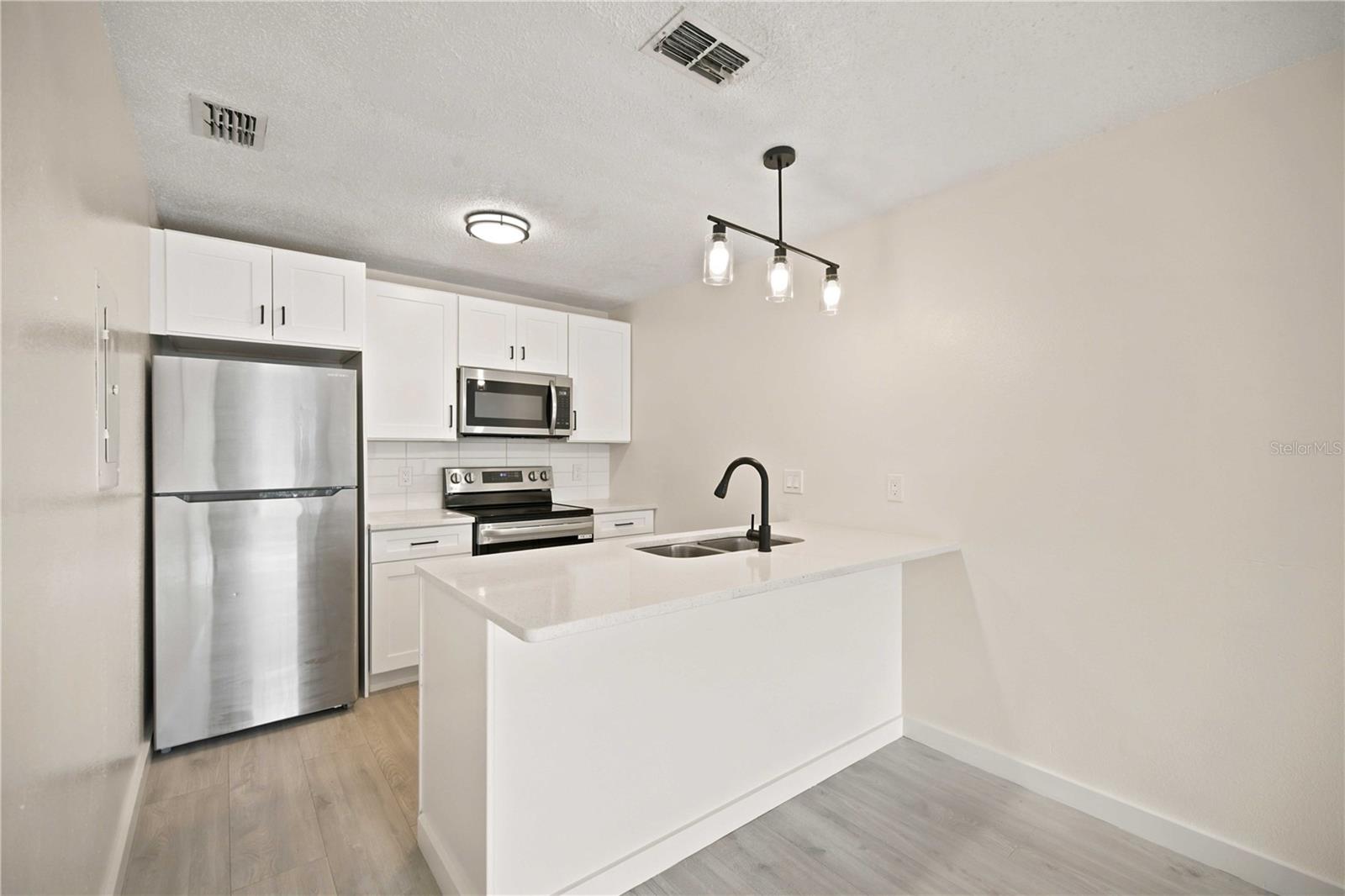 5395 SE 30TH PL #ALL UNITS