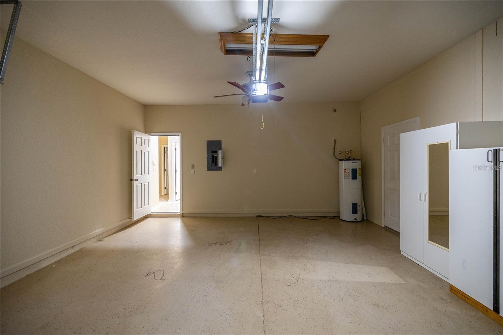 5438 SW 49TH AVE