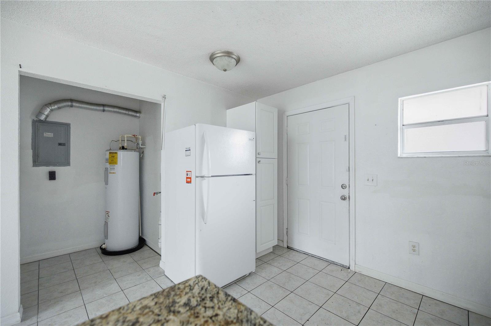 421 NE 26TH CT