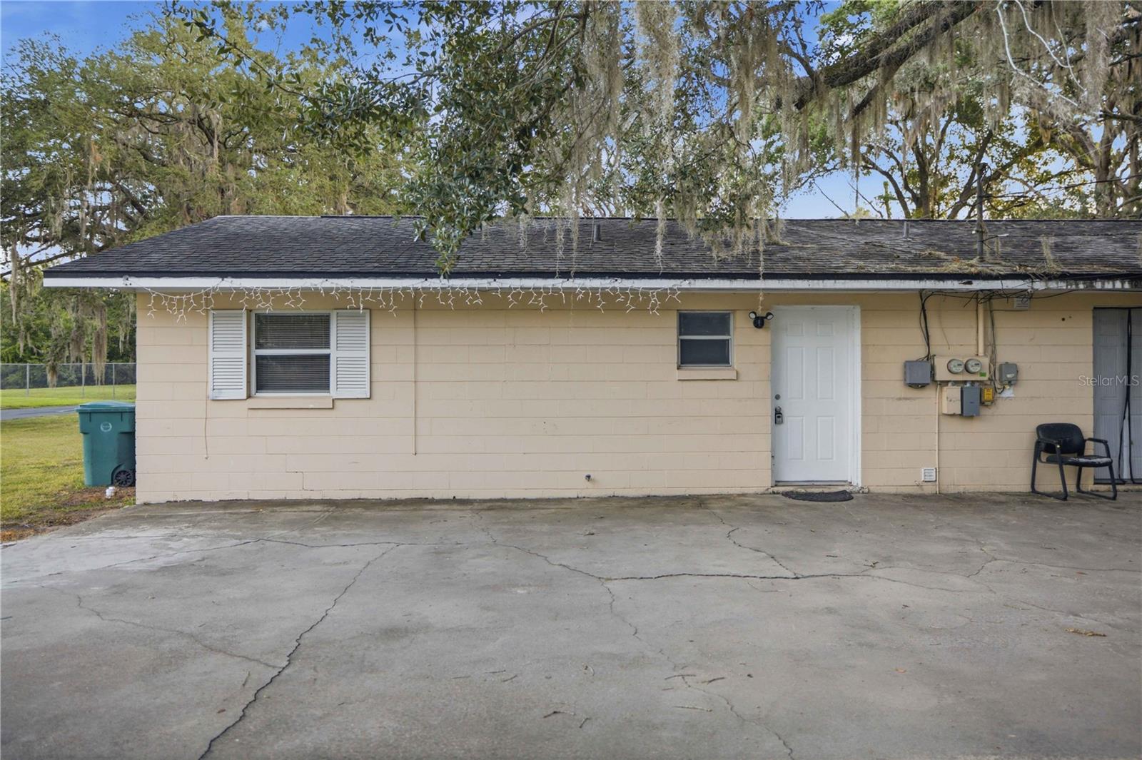421 NE 26TH CT