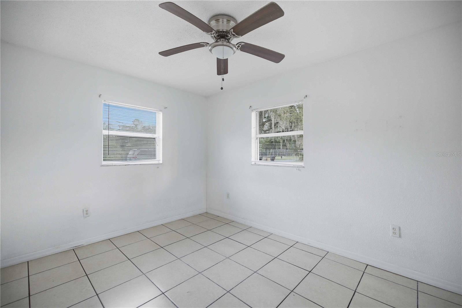 421 NE 26TH CT