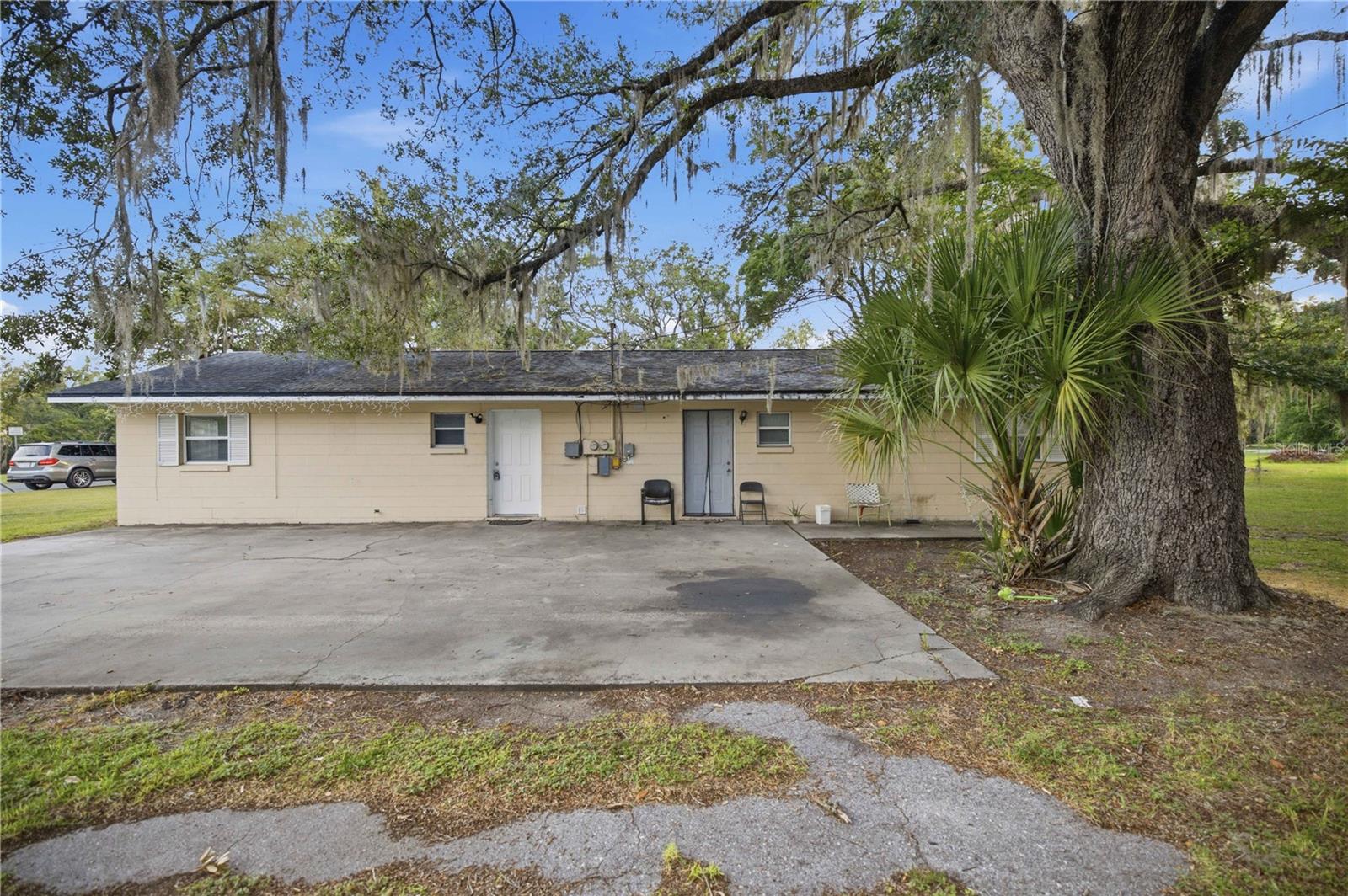 421 NE 26TH CT