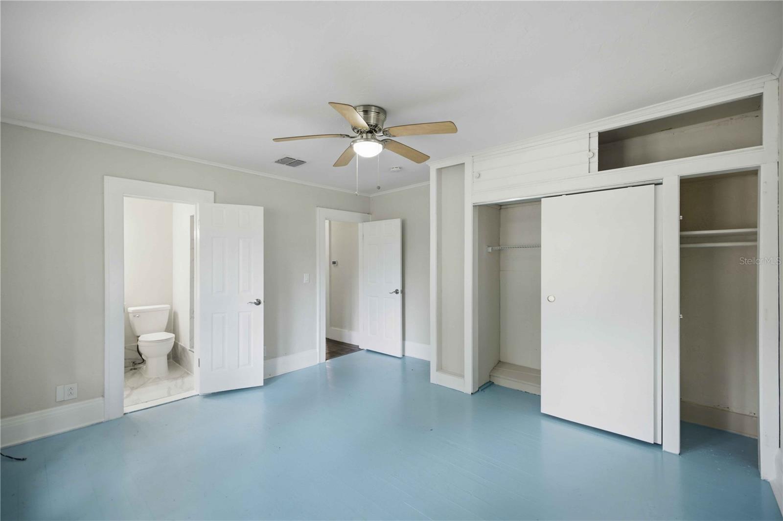 2107 NE 8TH RD