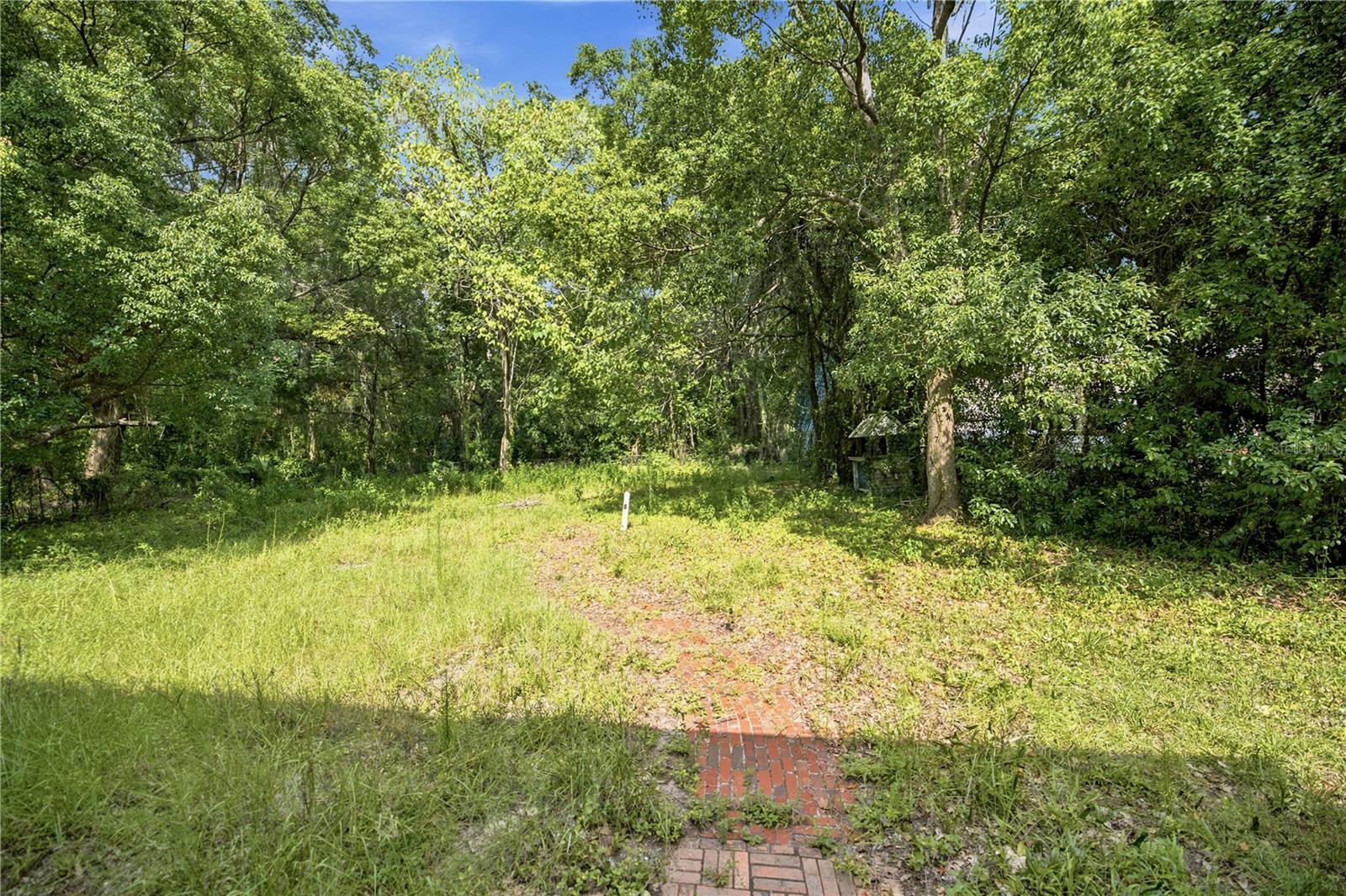 2107 NE 8TH RD