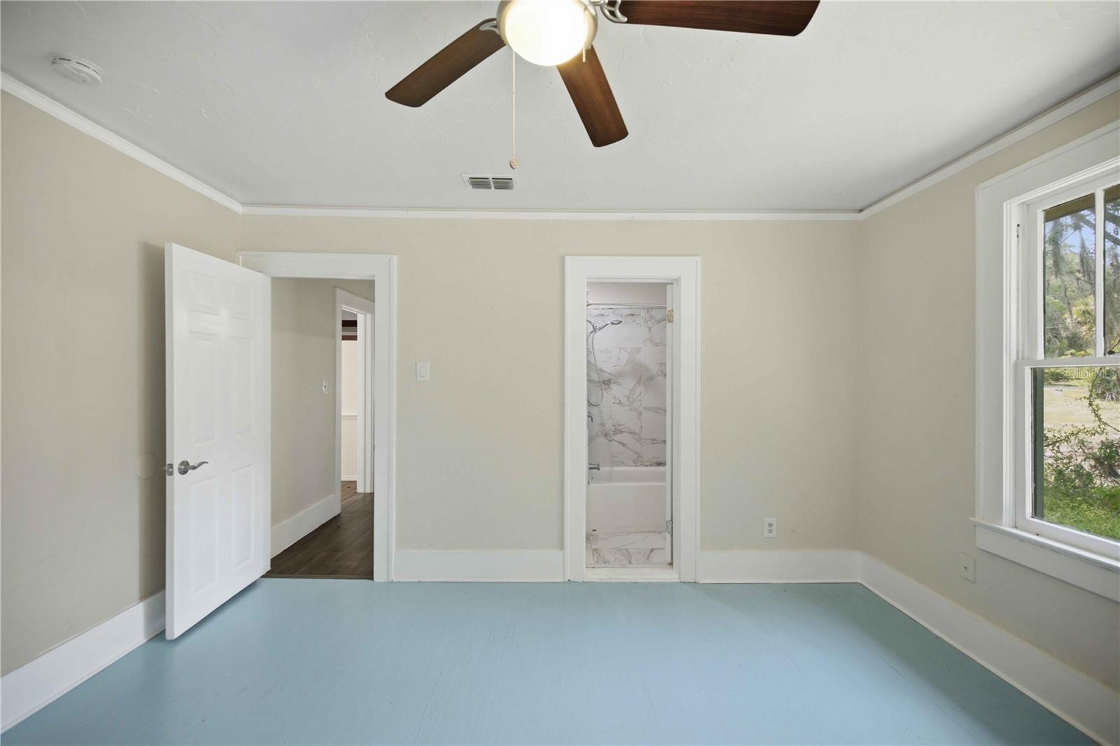 2107 NE 8TH RD
