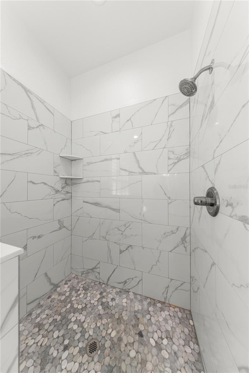 2065 NW 79TH LOOP