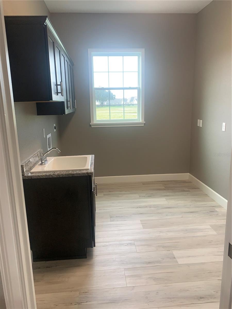 2065 NW 79TH LOOP