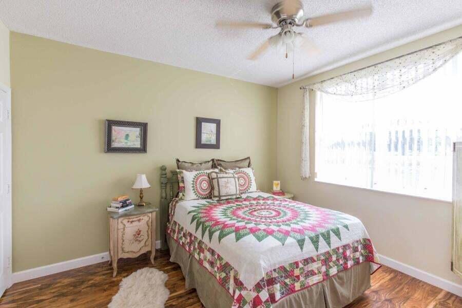 2100 Greenview Shores Boulevard 505