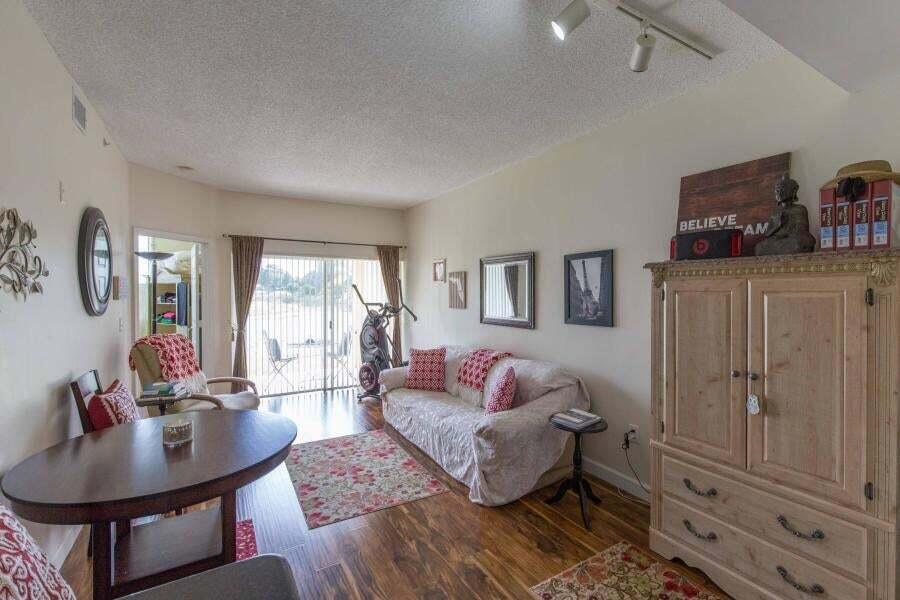 2100 Greenview Shores Boulevard 505