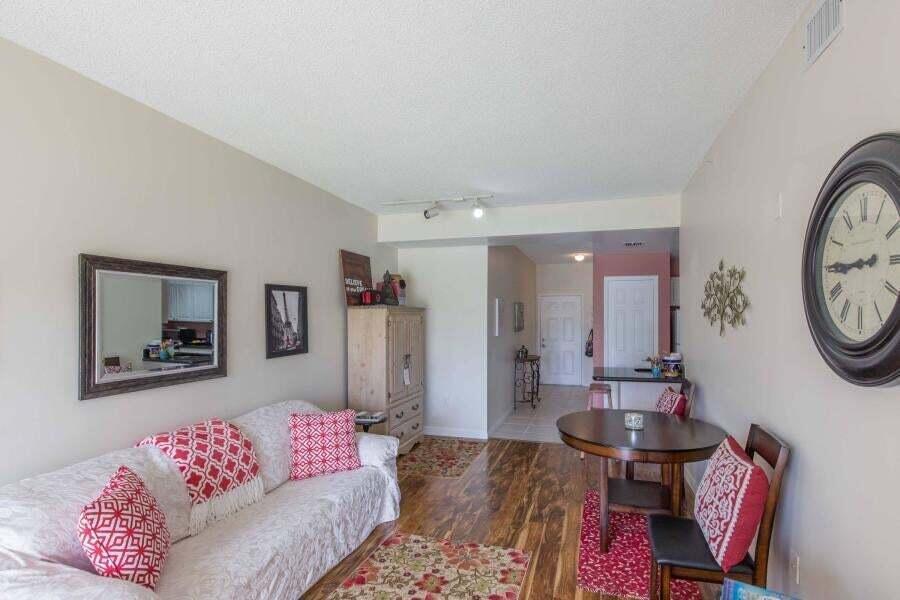 2100 Greenview Shores Boulevard 505