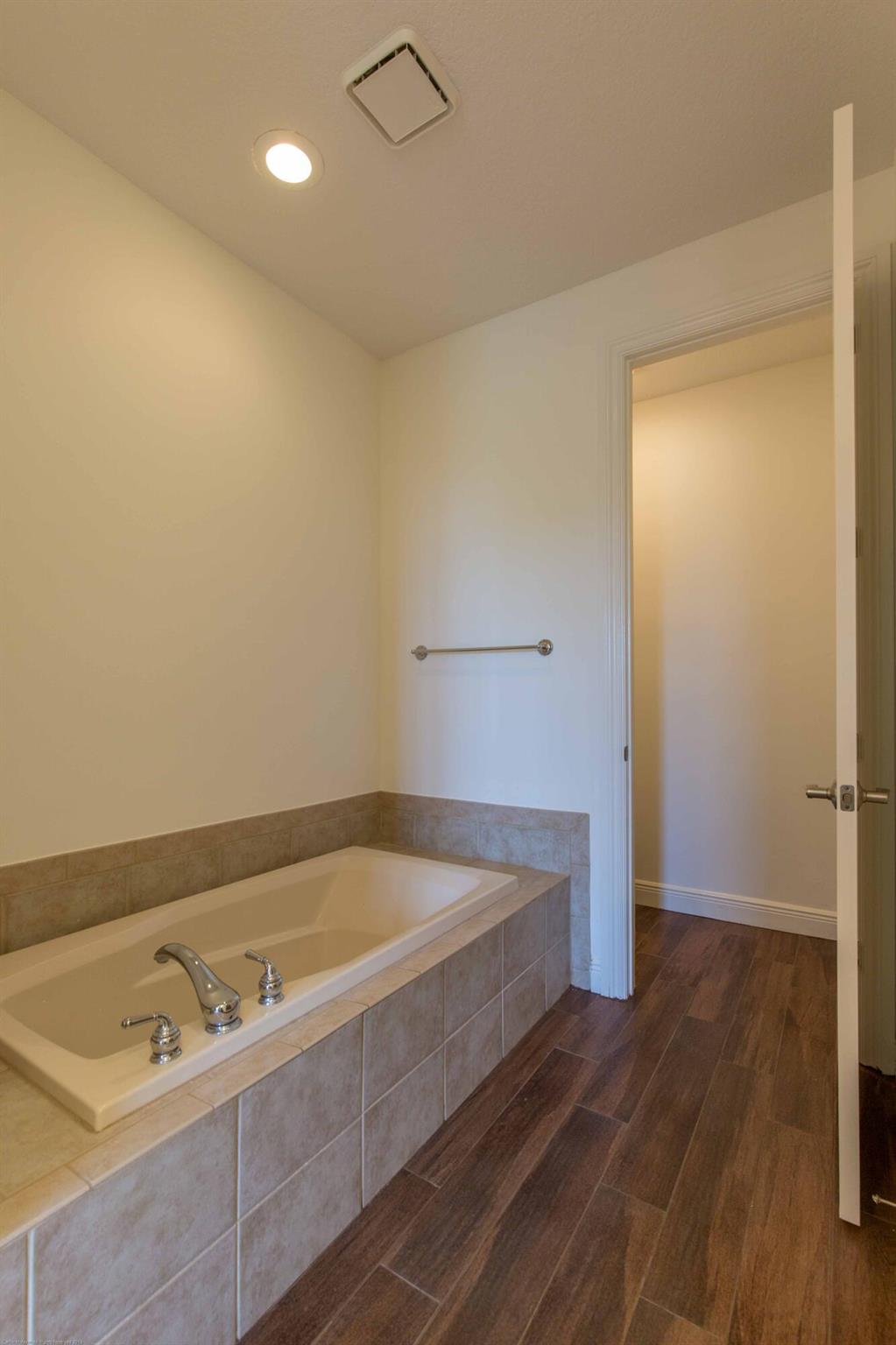 2502 N Dixie Highway 47