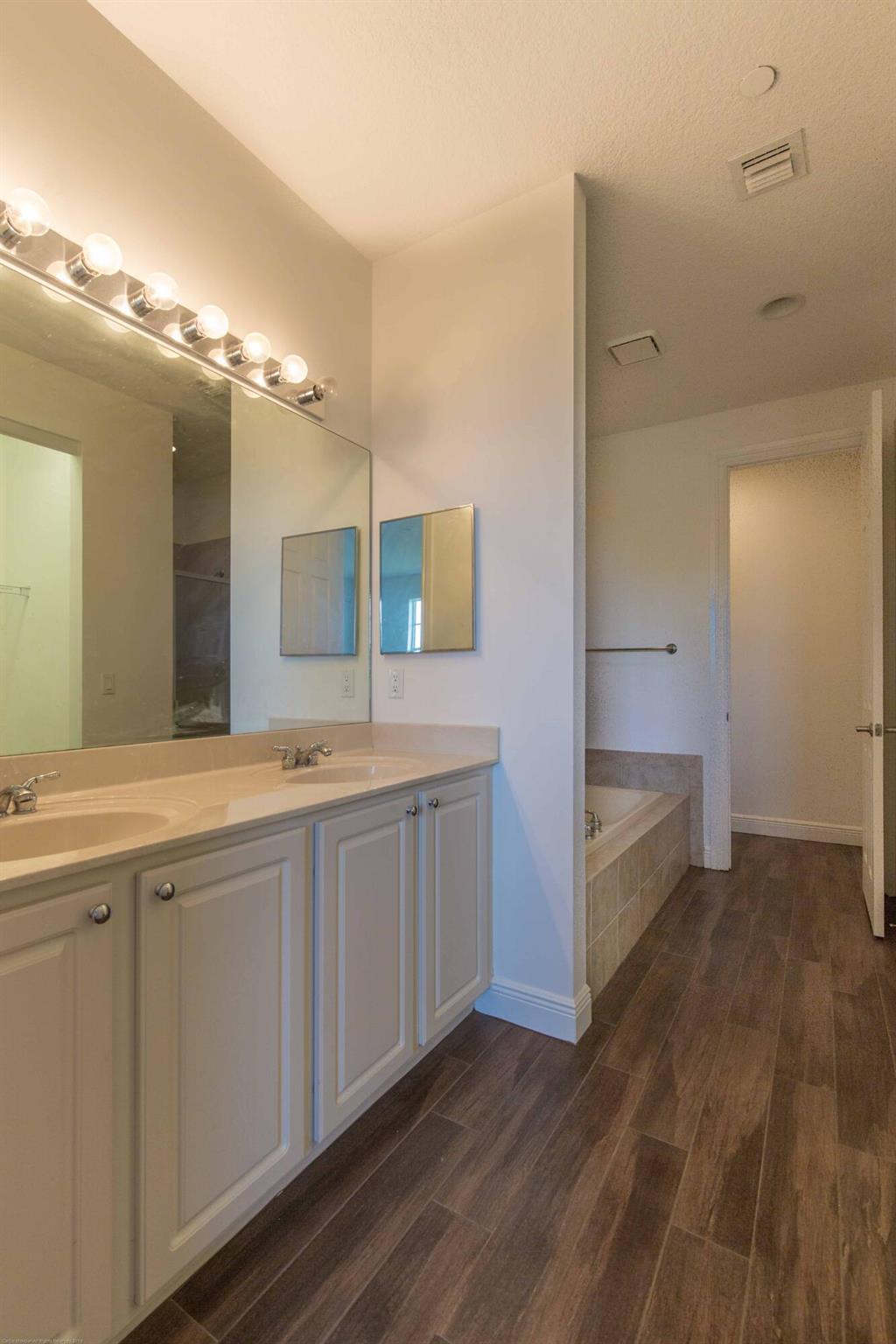 2502 N Dixie Highway 47