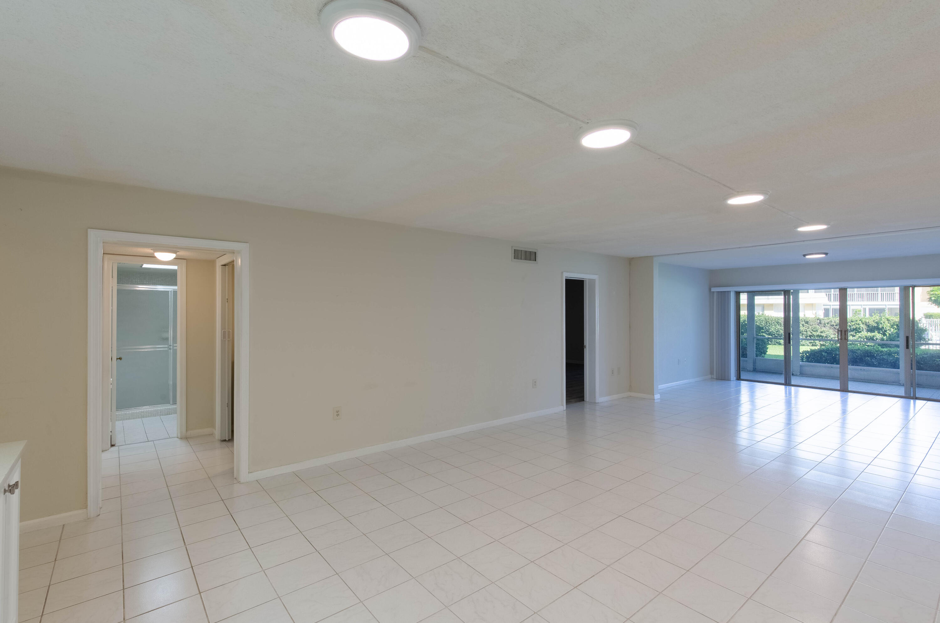 145 Boulevard 107